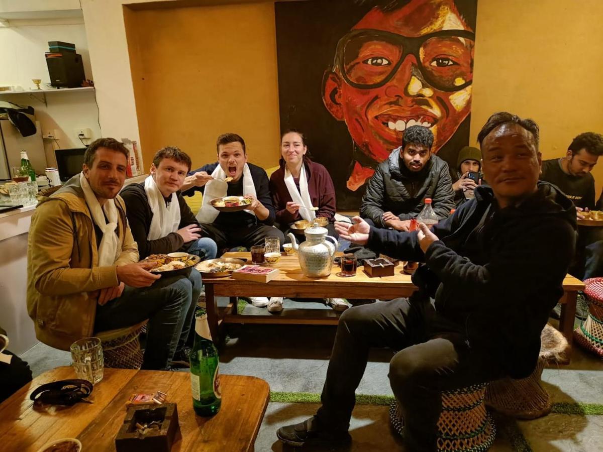 Mellow Fellow Hostel Гангток Экстерьер фото