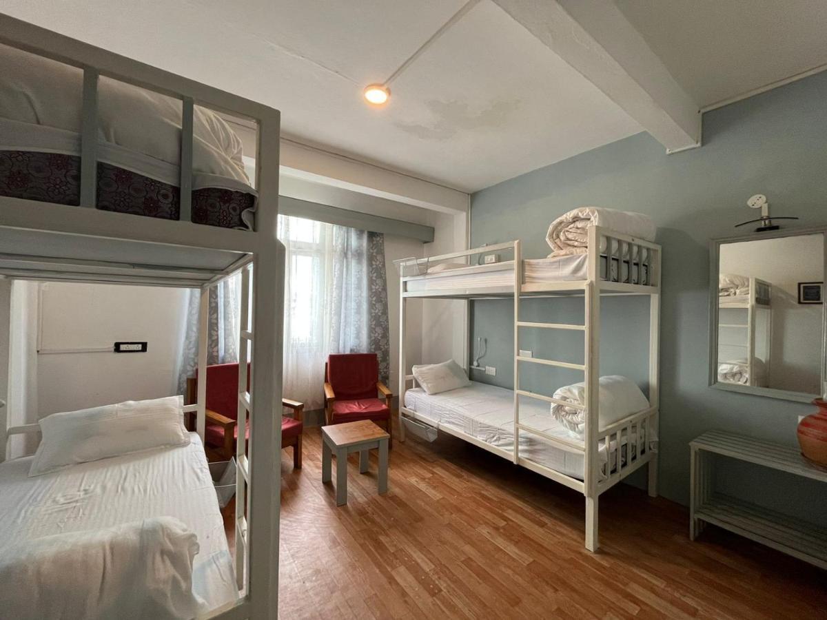 Mellow Fellow Hostel Гангток Экстерьер фото