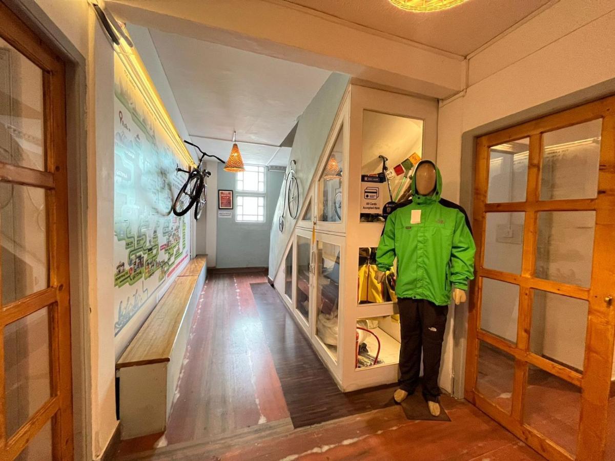 Mellow Fellow Hostel Гангток Экстерьер фото